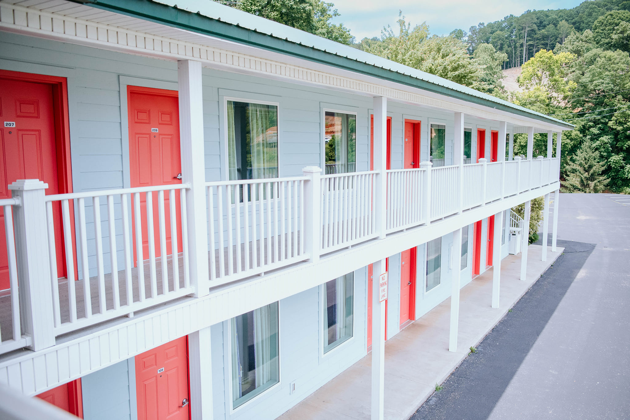 Lakeside Lodge guest entrances